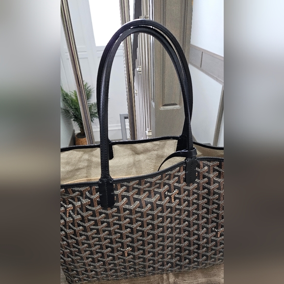*SOLD* GOYARD Saint Louis PM Tote - Picture 3 of 7
